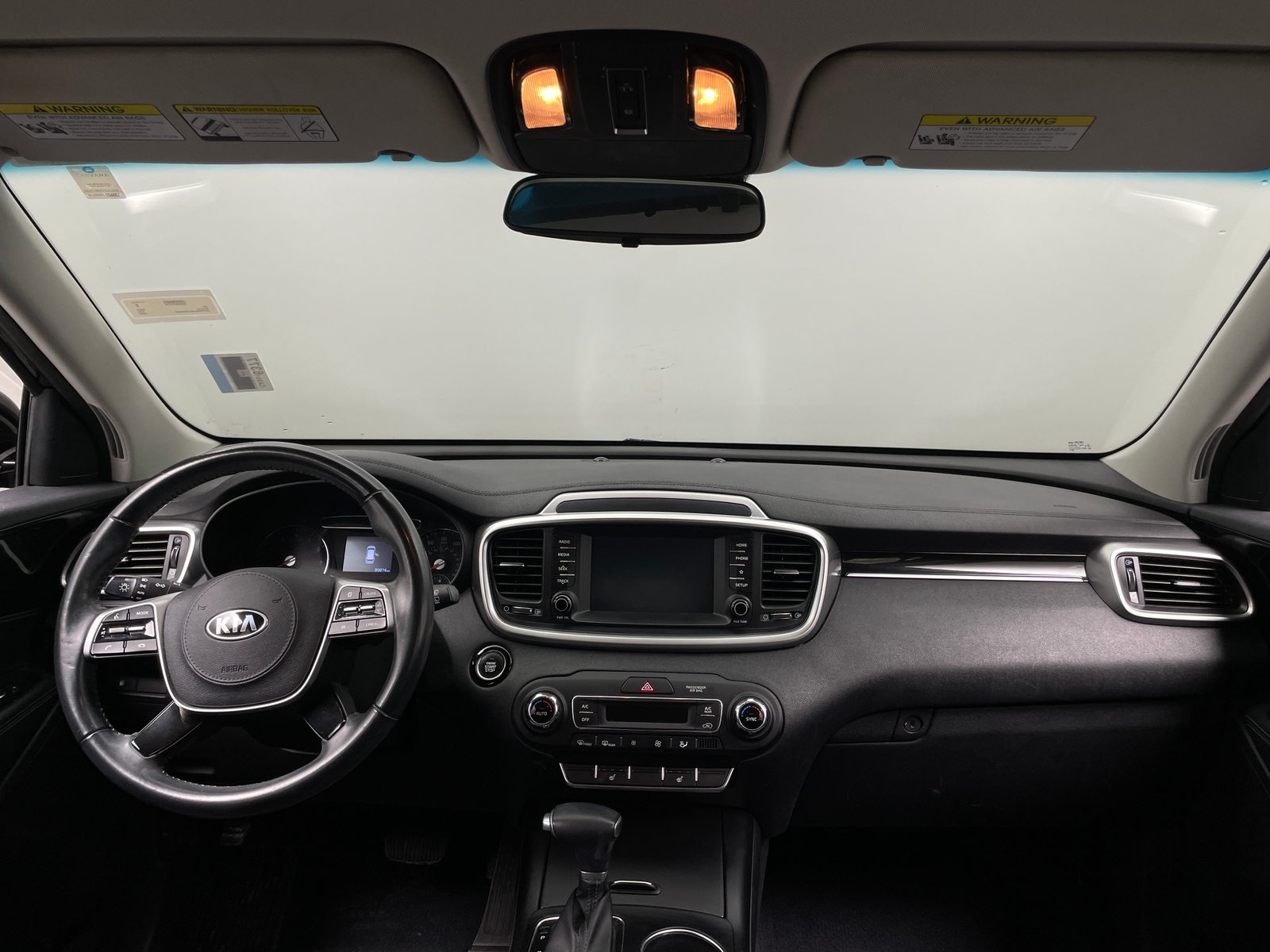 Thumbnail: 2020 Kia Sorento - 3