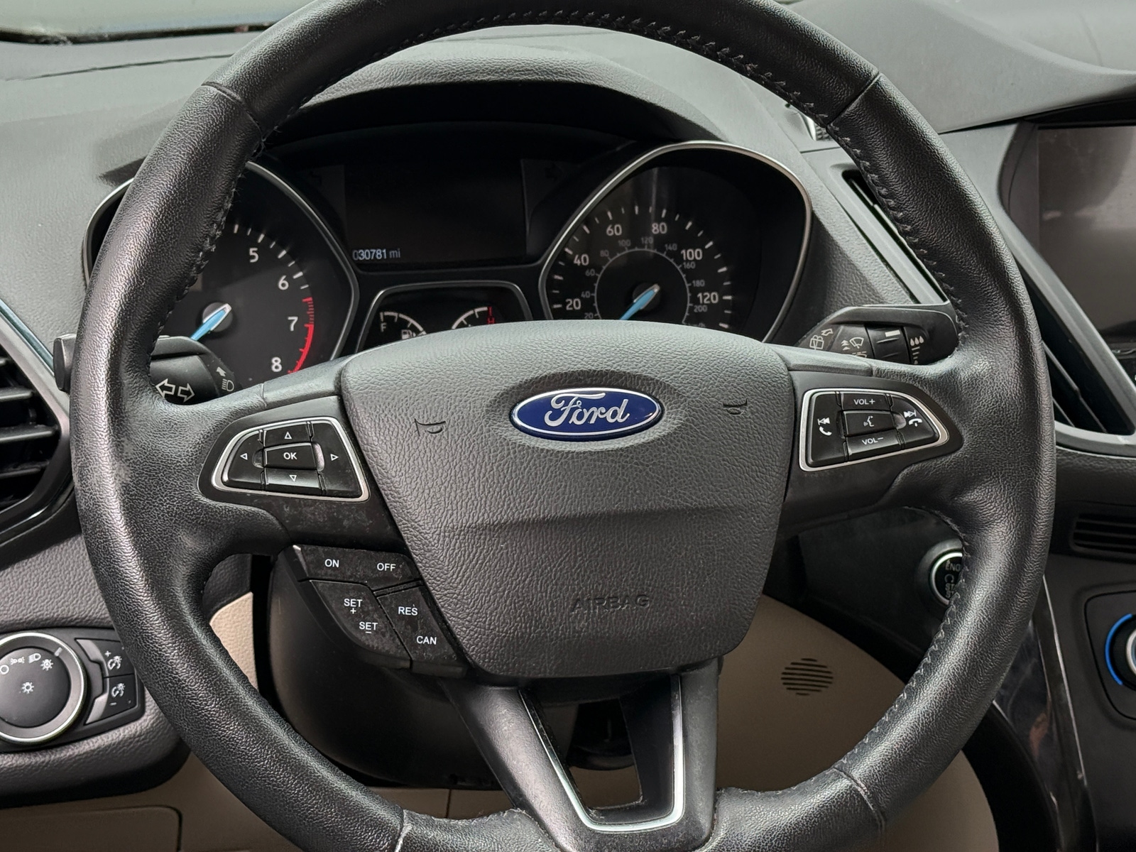 Thumbnail: 2019 Ford Escape - 4