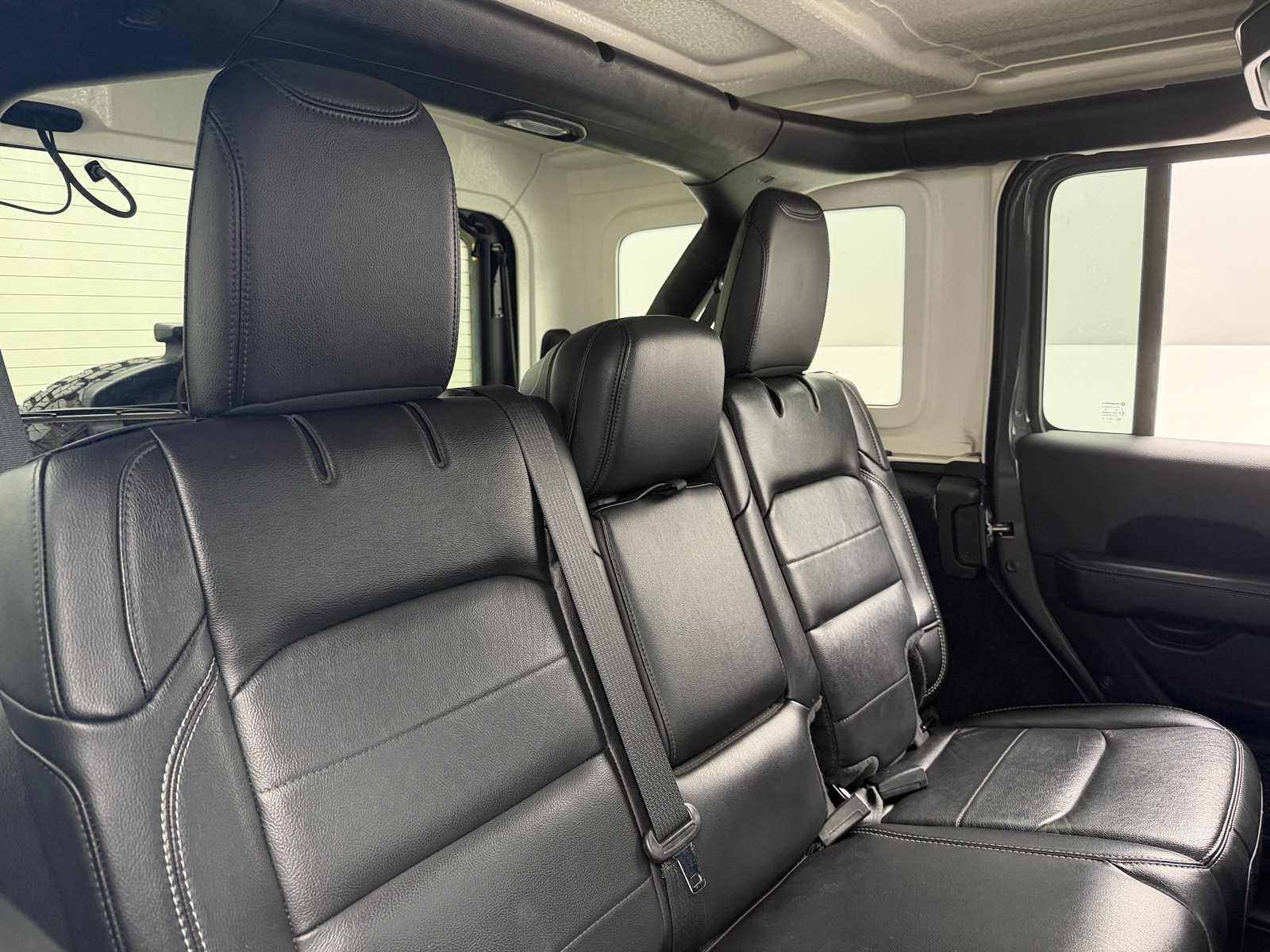 Thumbnail: 2020 Jeep Wrangler - 5