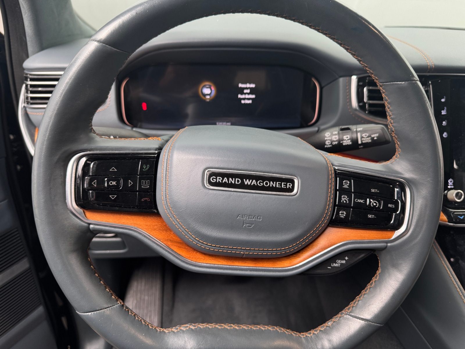 Thumbnail: 2022 Jeep Grand Wagoneer - 4