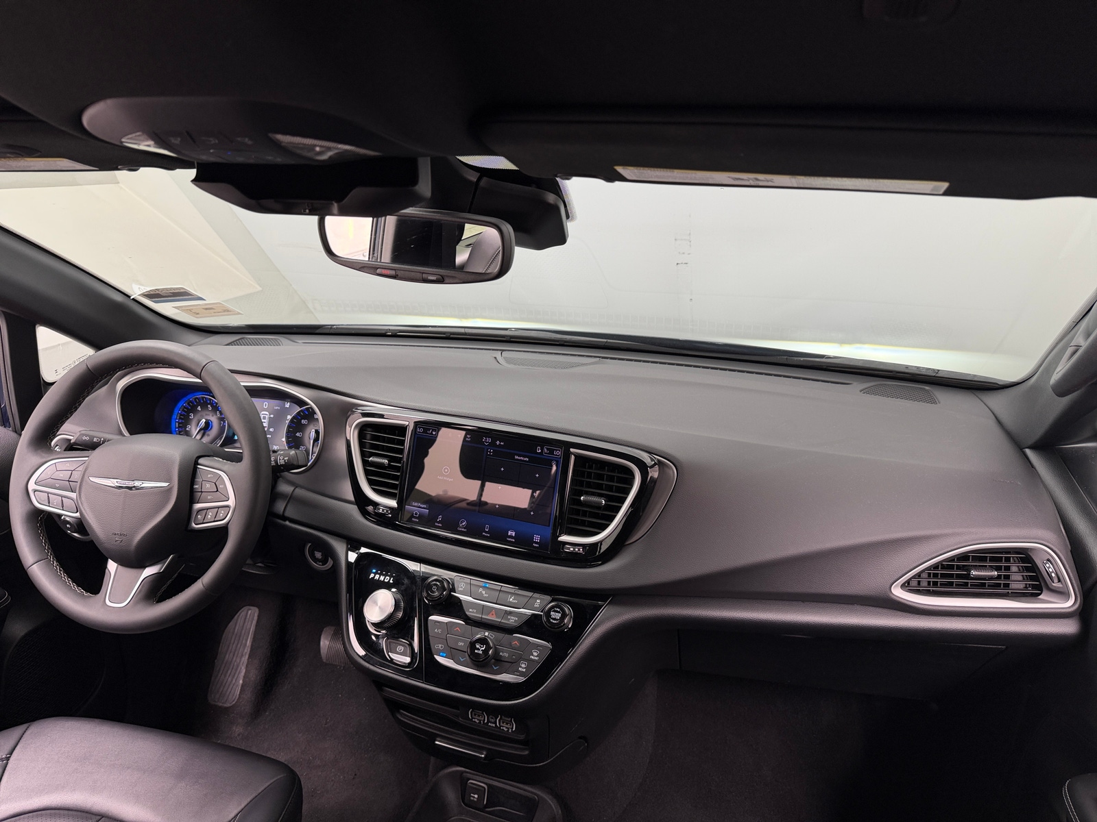 Thumbnail: 2025 Chrysler Pacifica - 2