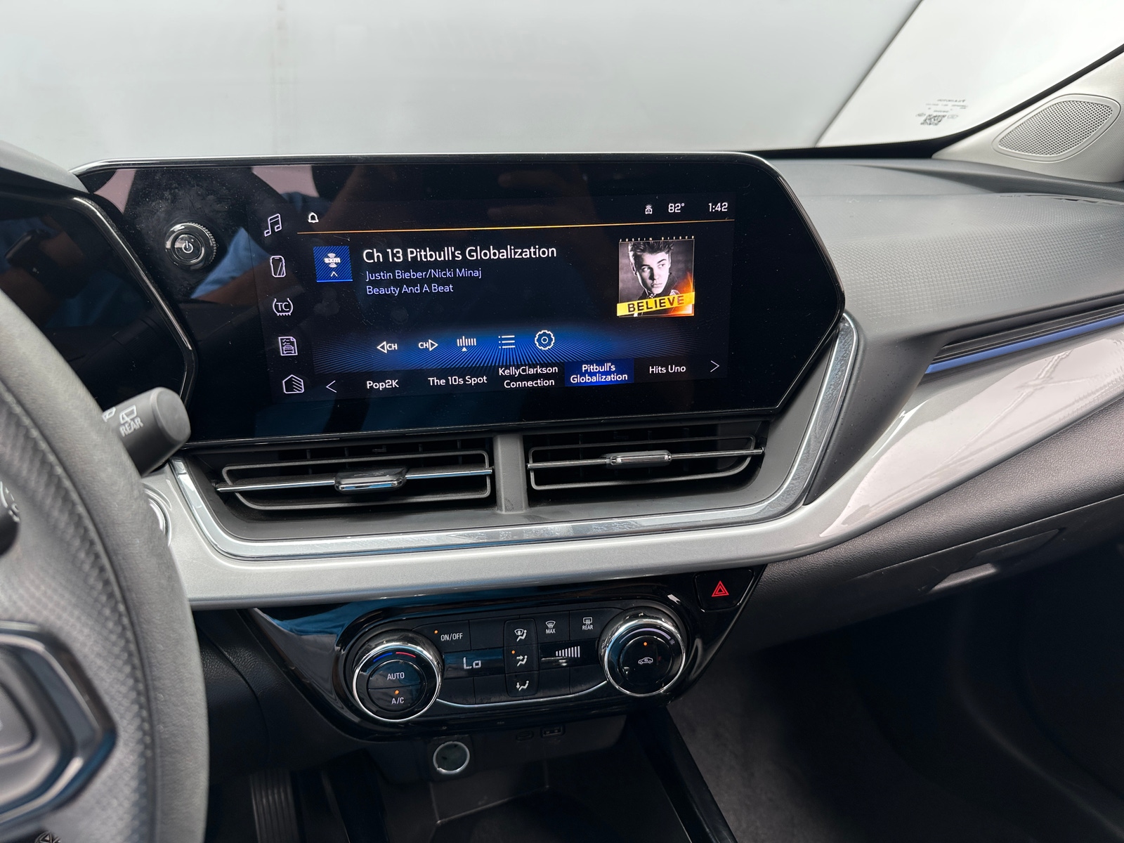 Thumbnail: 2025 Chevrolet Trax - 4