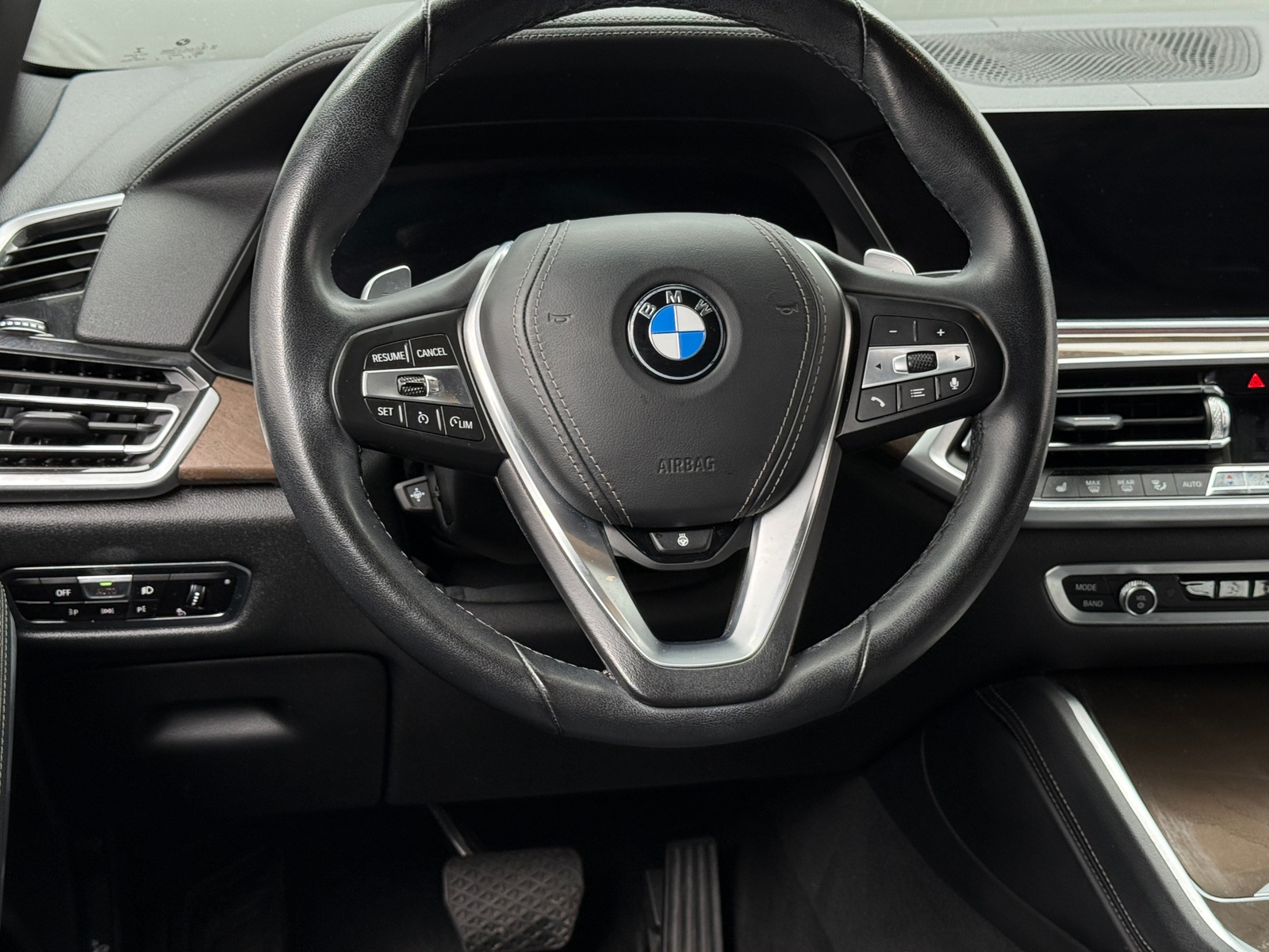 Thumbnail: 2022 BMW X6 - 4