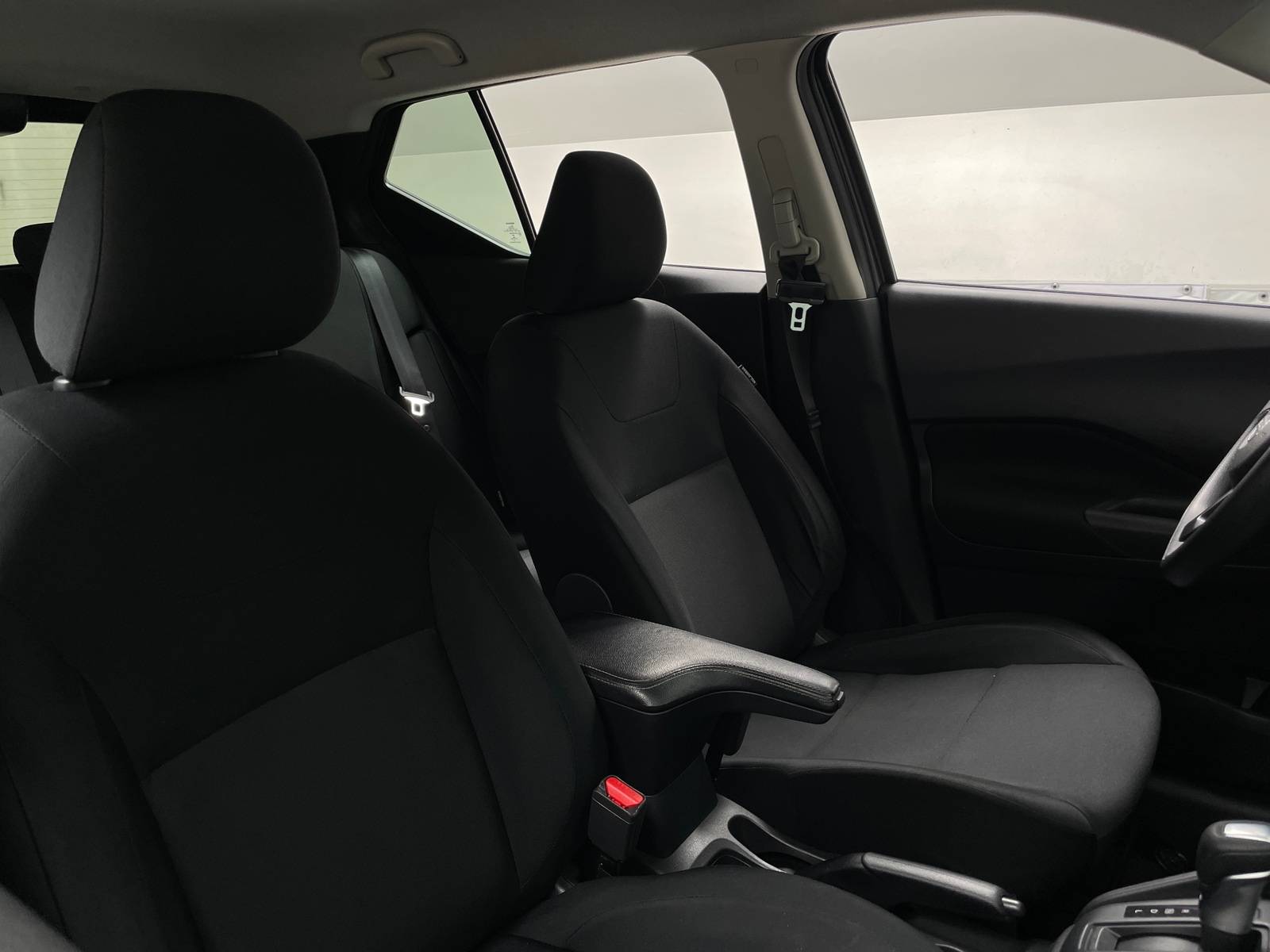 Thumbnail: 2023 Nissan Kicks - 2