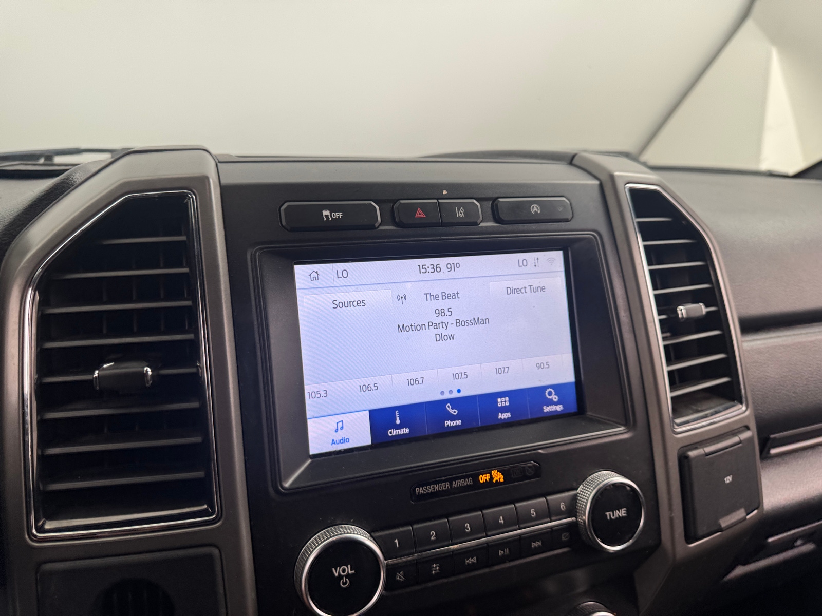 Thumbnail: 2020 Ford Expedition - 4