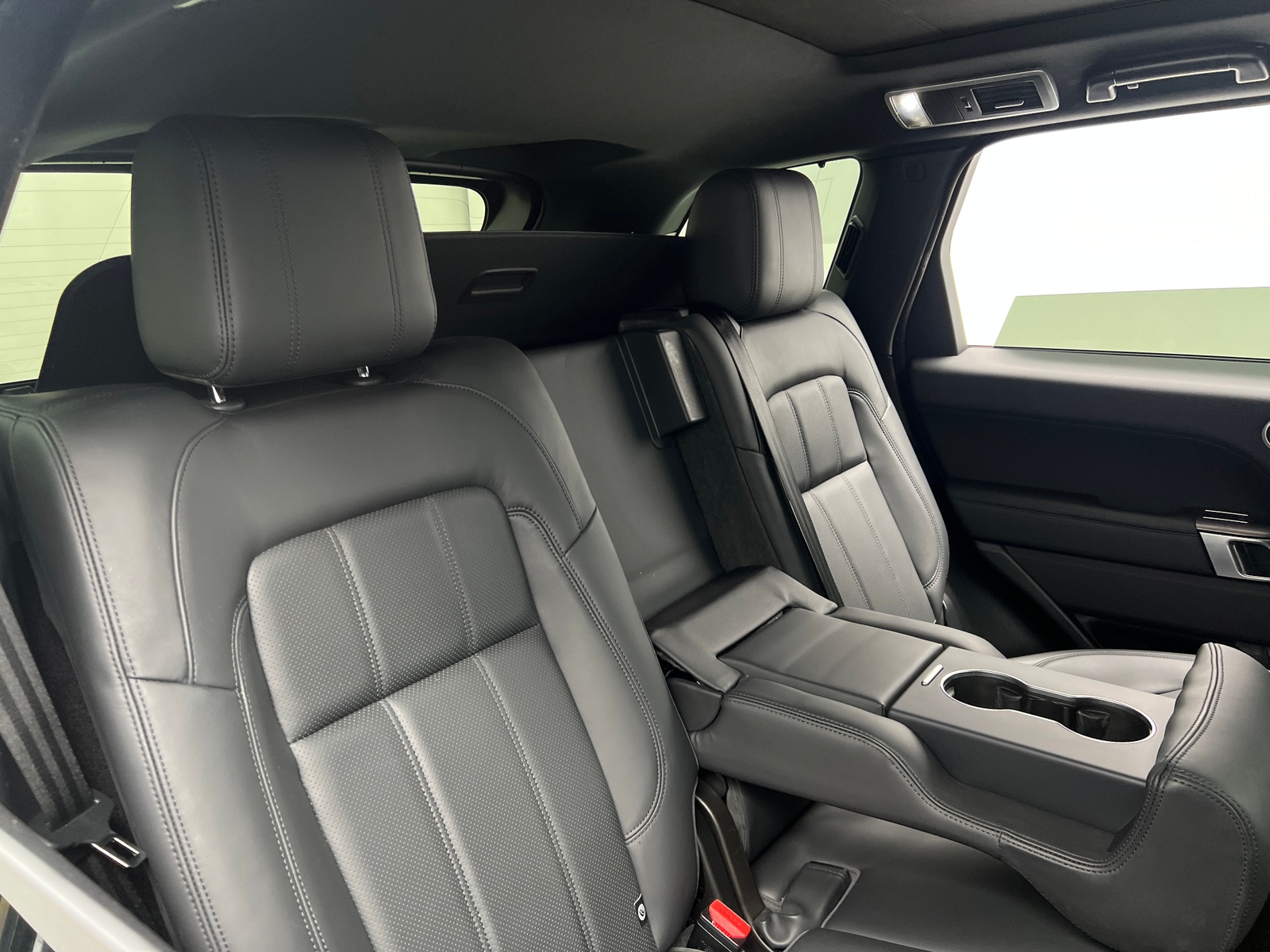 Thumbnail: 2020 Land Rover Range Rover Sport - 5