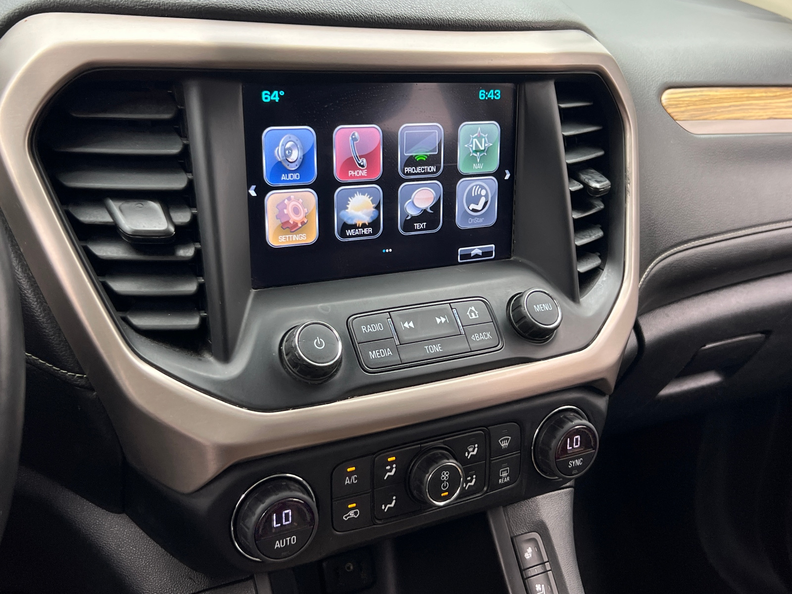 Thumbnail: 2017 GMC Acadia - 3