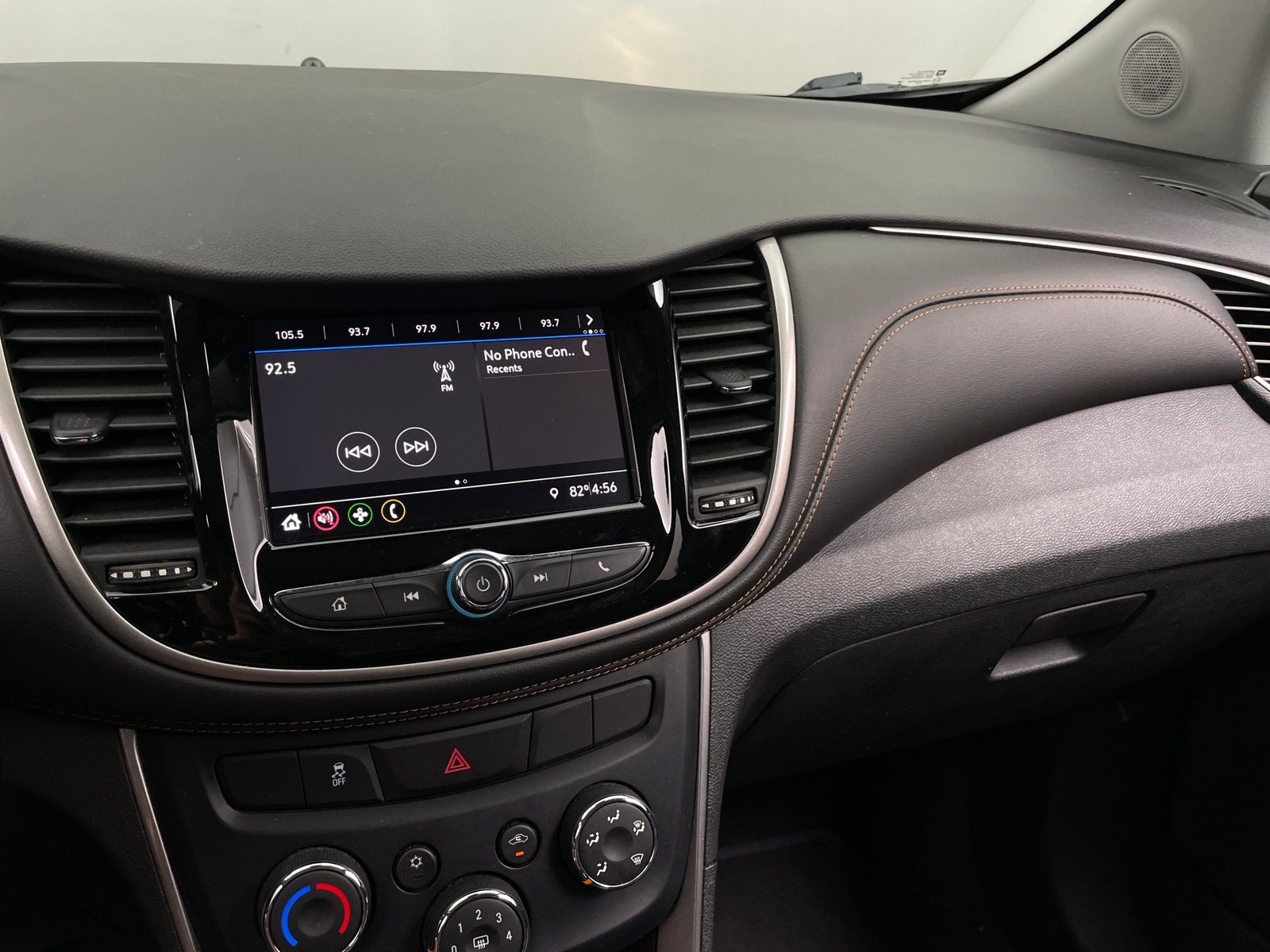 Thumbnail: 2020 Chevrolet Trax - 4