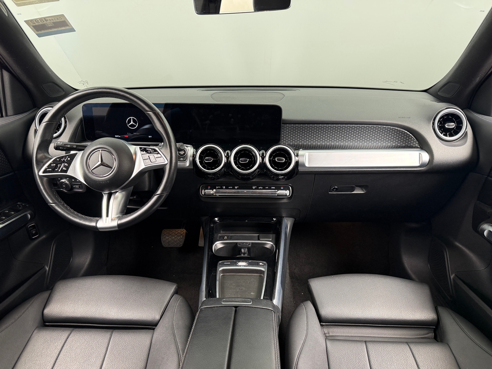 Thumbnail: 2025 Mercedes-Benz GLB - 2