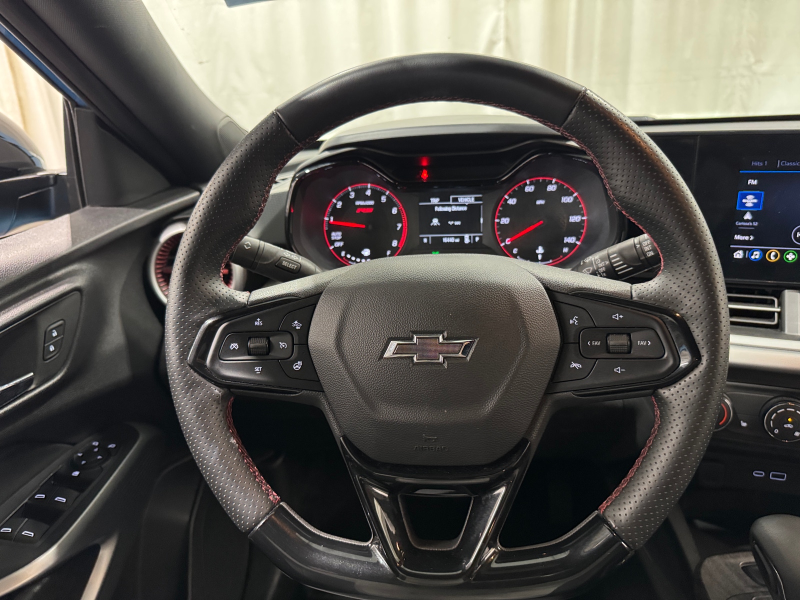 Thumbnail: 2025 Chevrolet Trax - 5