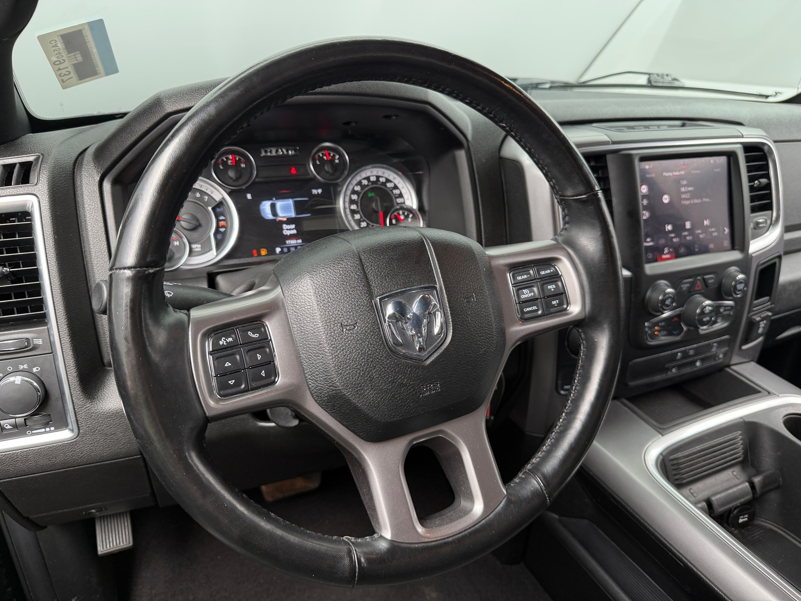 Thumbnail: 2022 RAM 1500 Classic - 5