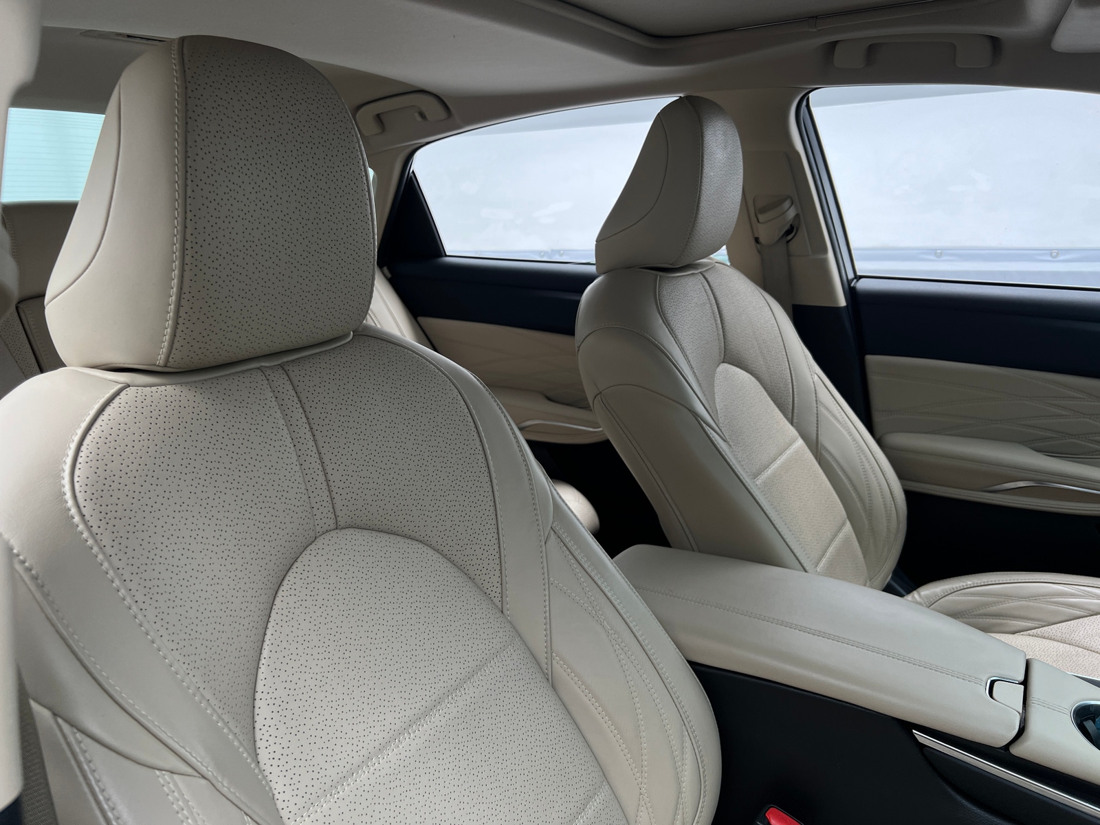 Thumbnail: 2019 Toyota Avalon - 5