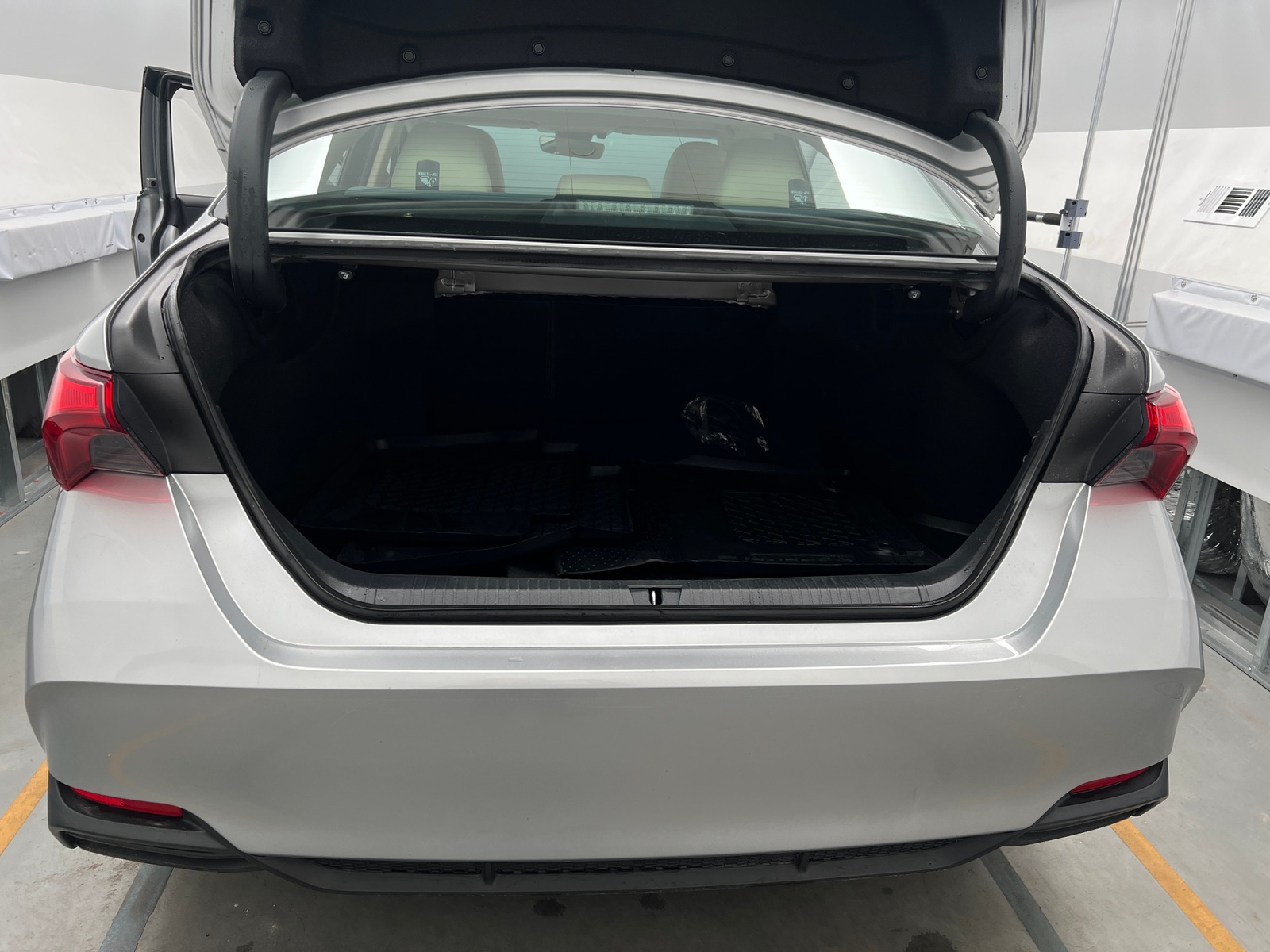Thumbnail: 2019 Toyota Avalon - 6