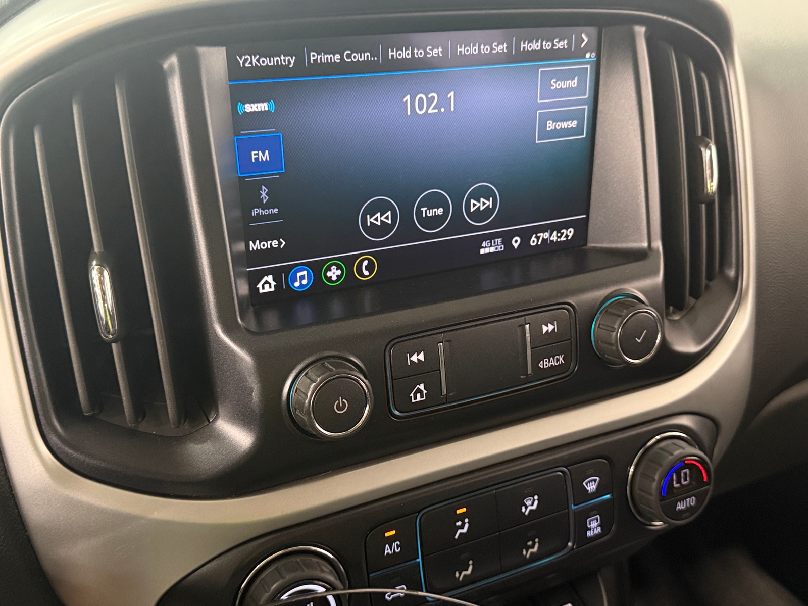 Thumbnail: 2021 Chevrolet Colorado - 4