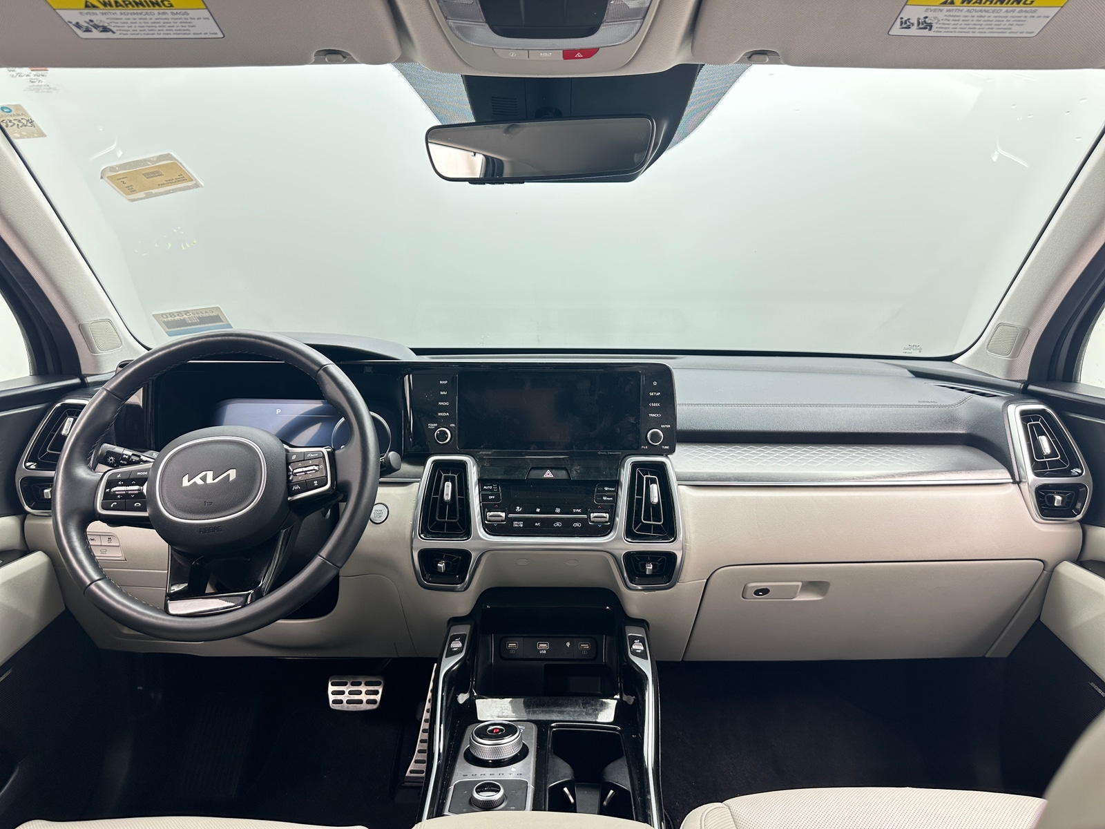 Thumbnail: 2023 Kia Sorento - 2