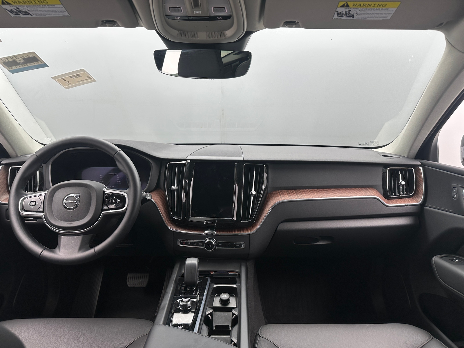 Thumbnail: 2024 Volvo XC60 - 2