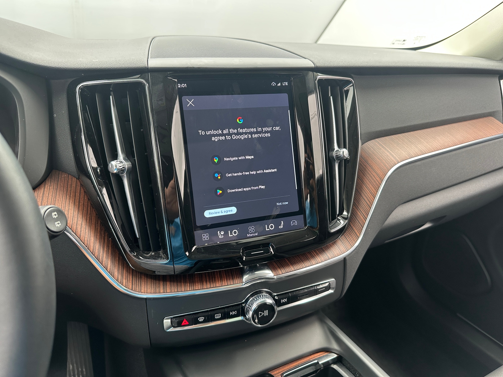 Thumbnail: 2024 Volvo XC60 - 3