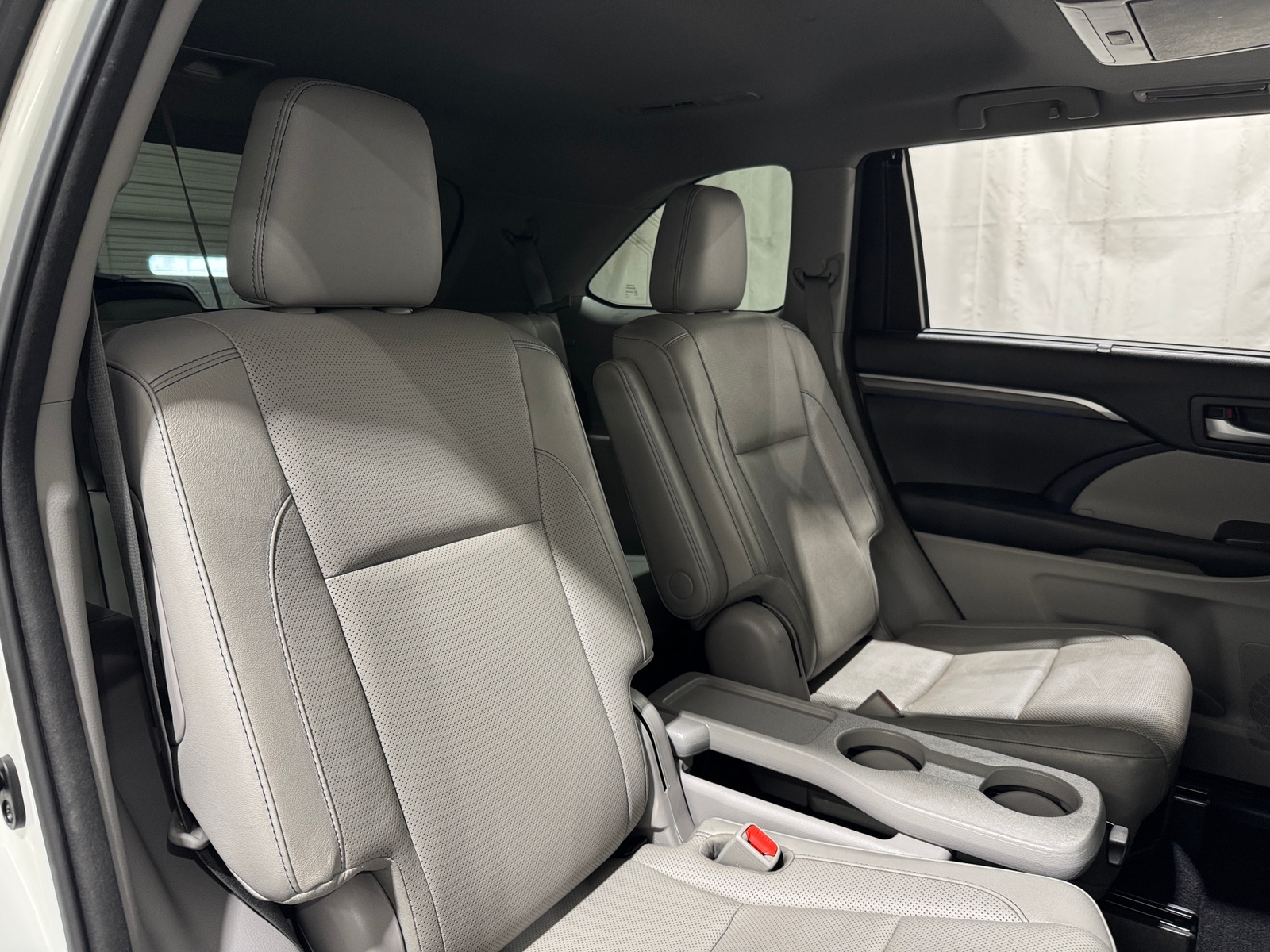 Thumbnail: 2018 Toyota Highlander - 5
