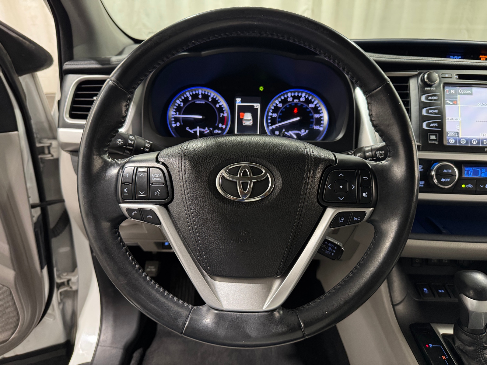 Thumbnail: 2018 Toyota Highlander - 4