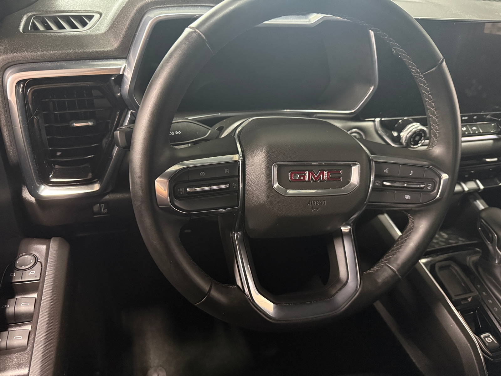 Thumbnail: 2025 GMC Canyon - 5