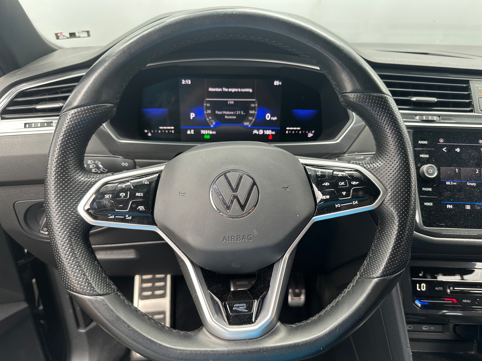 Thumbnail: 2022 Volkswagen Tiguan - 4