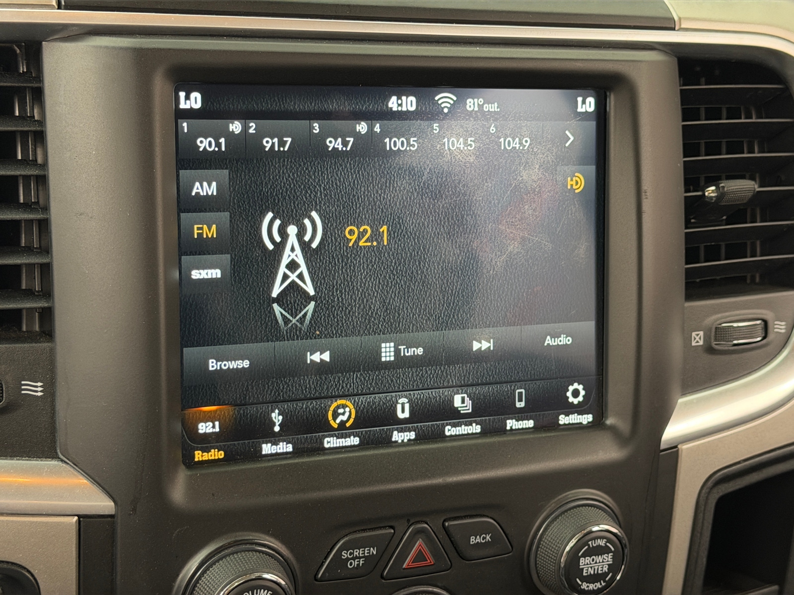 Thumbnail: 2019 RAM 1500 Classic - 4