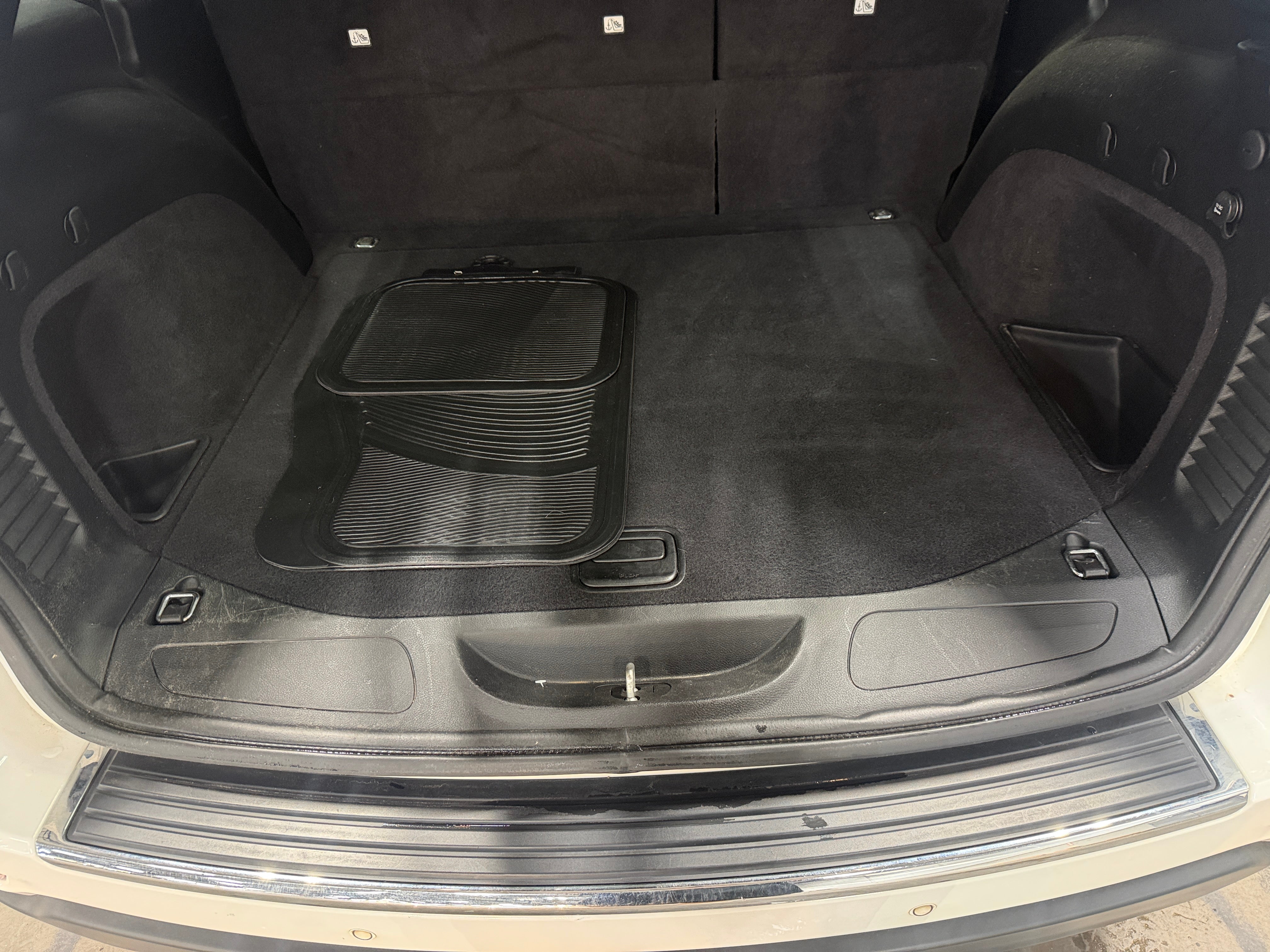 Used 2020 Jeep Grand Cherokee Limited with VIN 1C4RJFBG2LC237142 for sale in Eagan, Minnesota