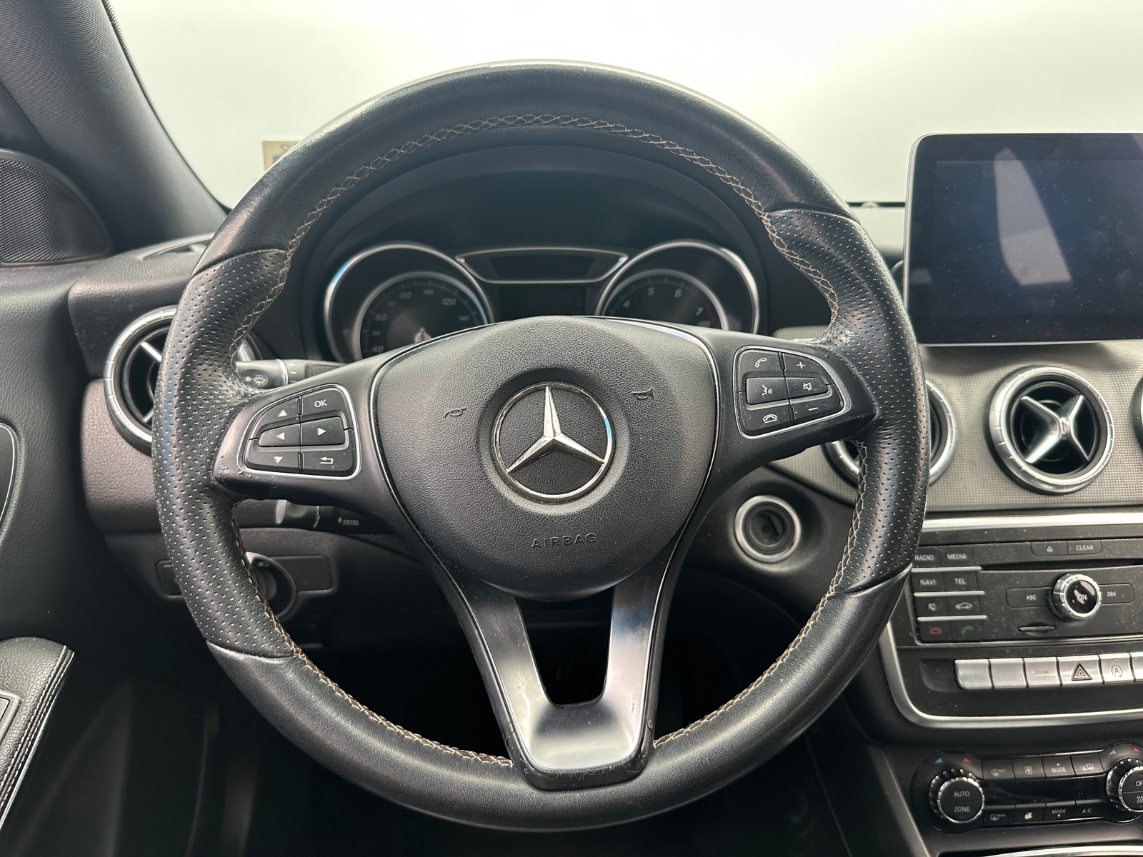 Thumbnail: 2018 Mercedes-Benz CLA - 4