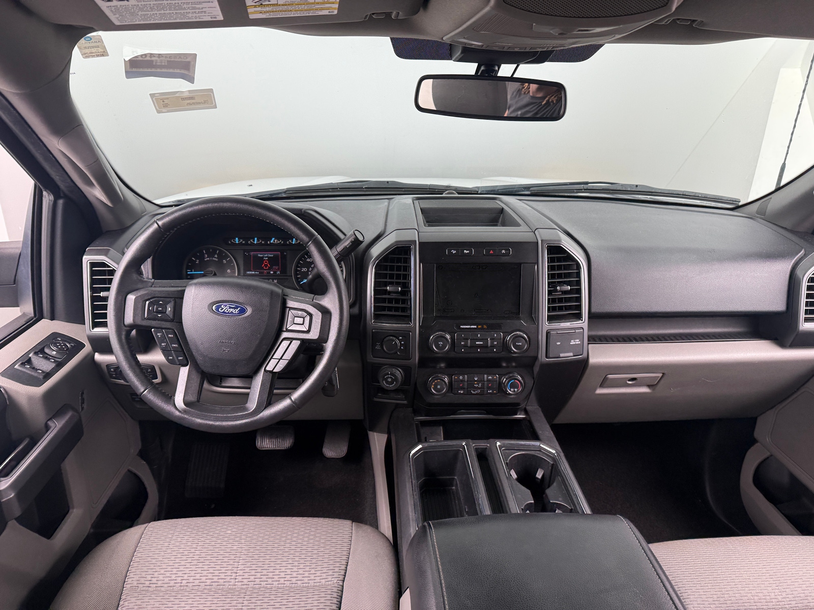 Thumbnail: 2020 Ford Econoline - 3