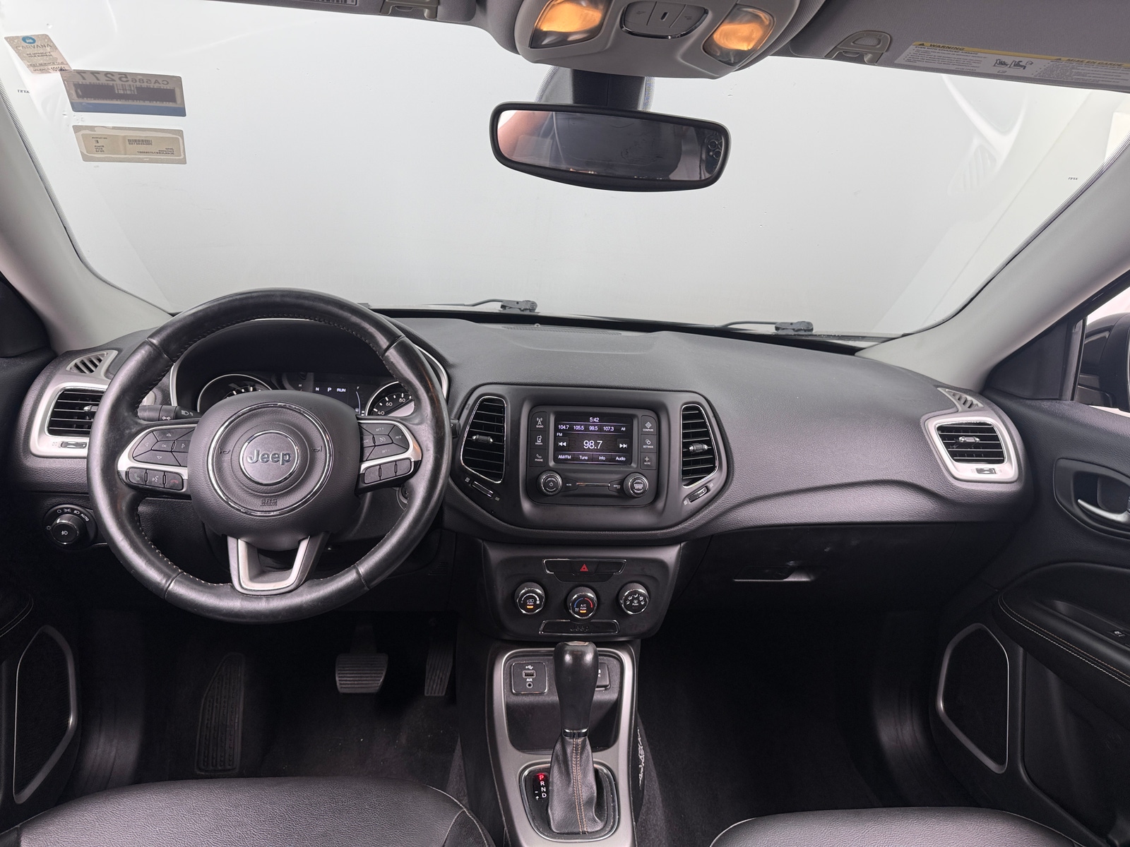Thumbnail: 2018 Jeep Compass - 3