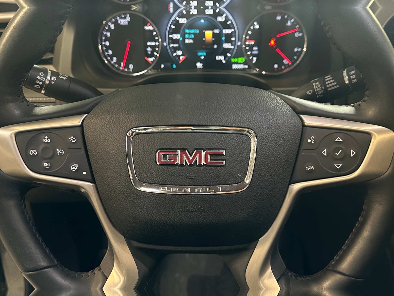 Thumbnail: 2019 GMC Acadia - 4