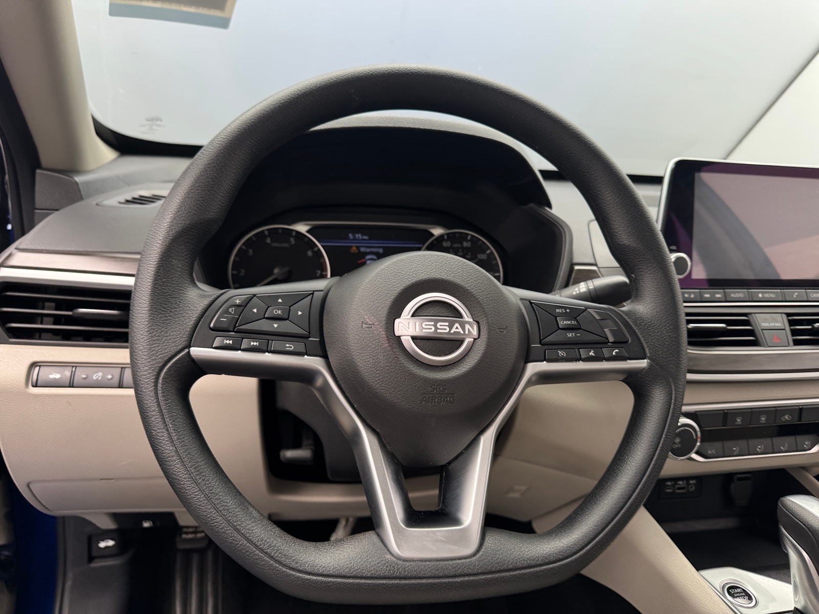 Thumbnail: 2025 Nissan Altima - 5