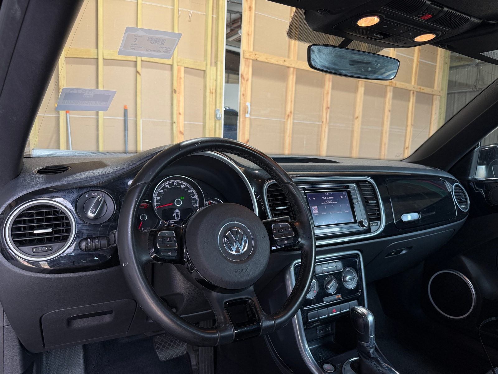 Thumbnail: 2017 Volkswagen Beetle - 3