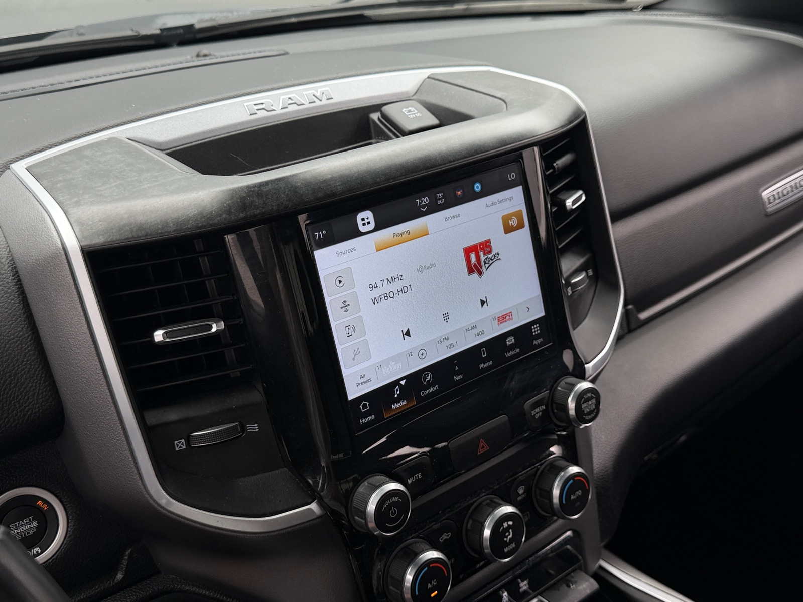 Thumbnail: 2022 RAM 1500 - 4