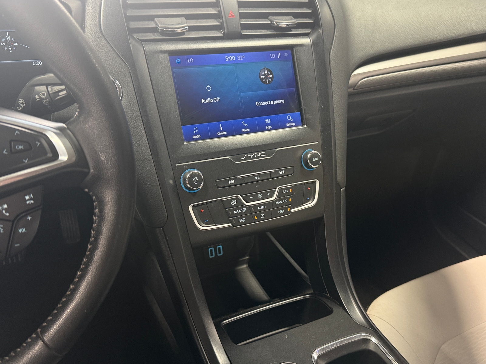 Thumbnail: 2020 Ford Fusion - 4