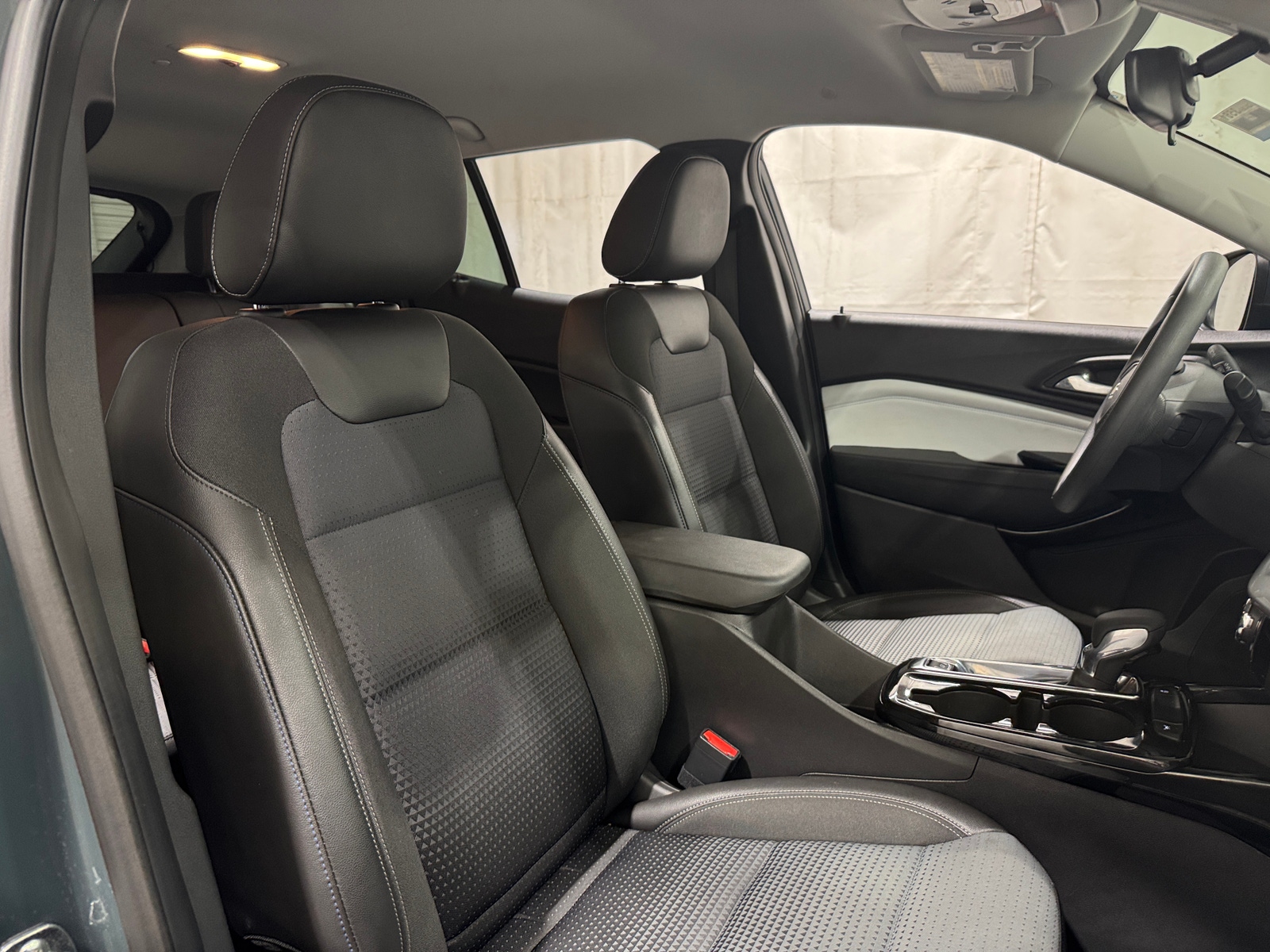 Thumbnail: 2025 Chevrolet Trax - 2