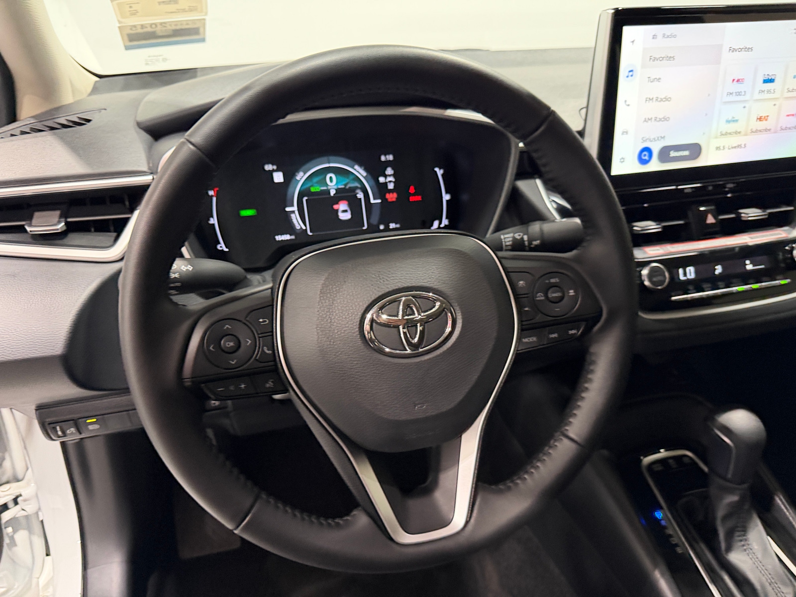 Thumbnail: 2025 Toyota Corolla - 4