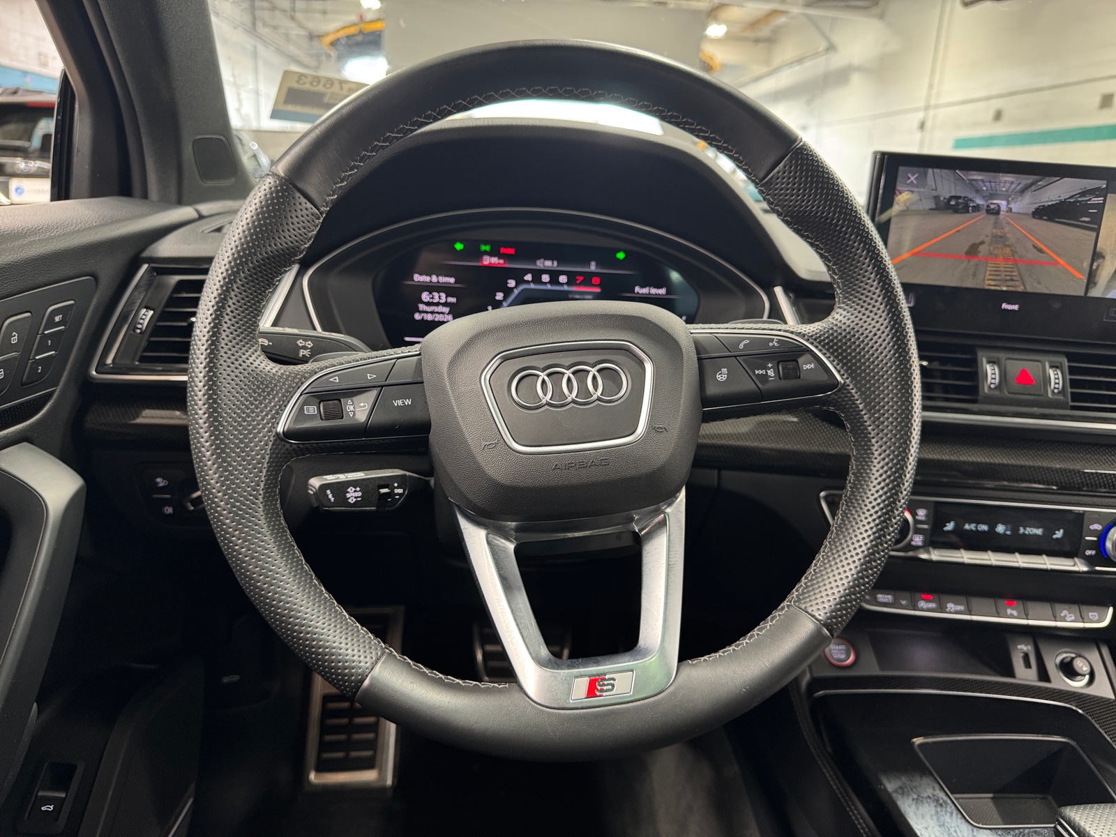 Thumbnail: 2024 Audi SQ5 - 4