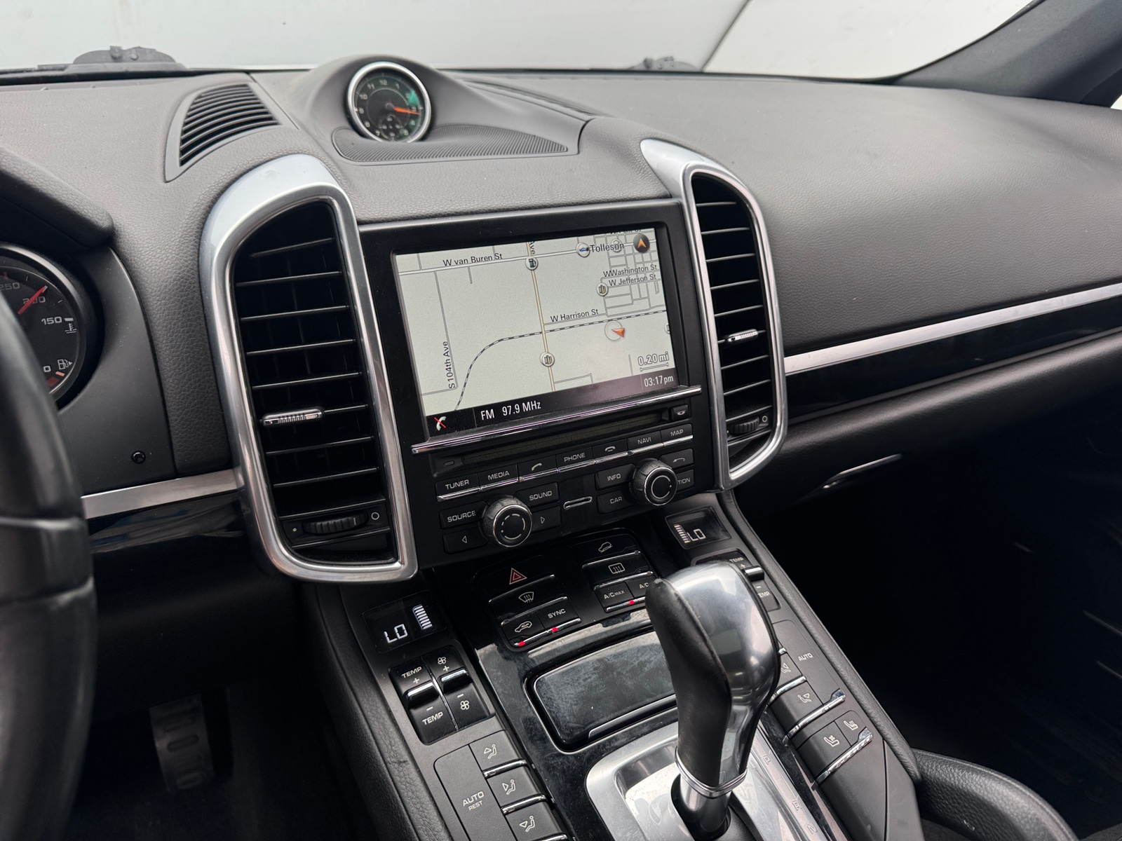 Thumbnail: 2014 Porsche Cayenne - 3