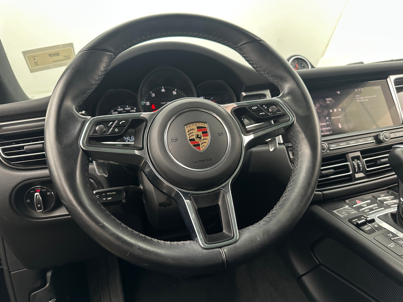 Thumbnail: 2019 Porsche Macan - 4