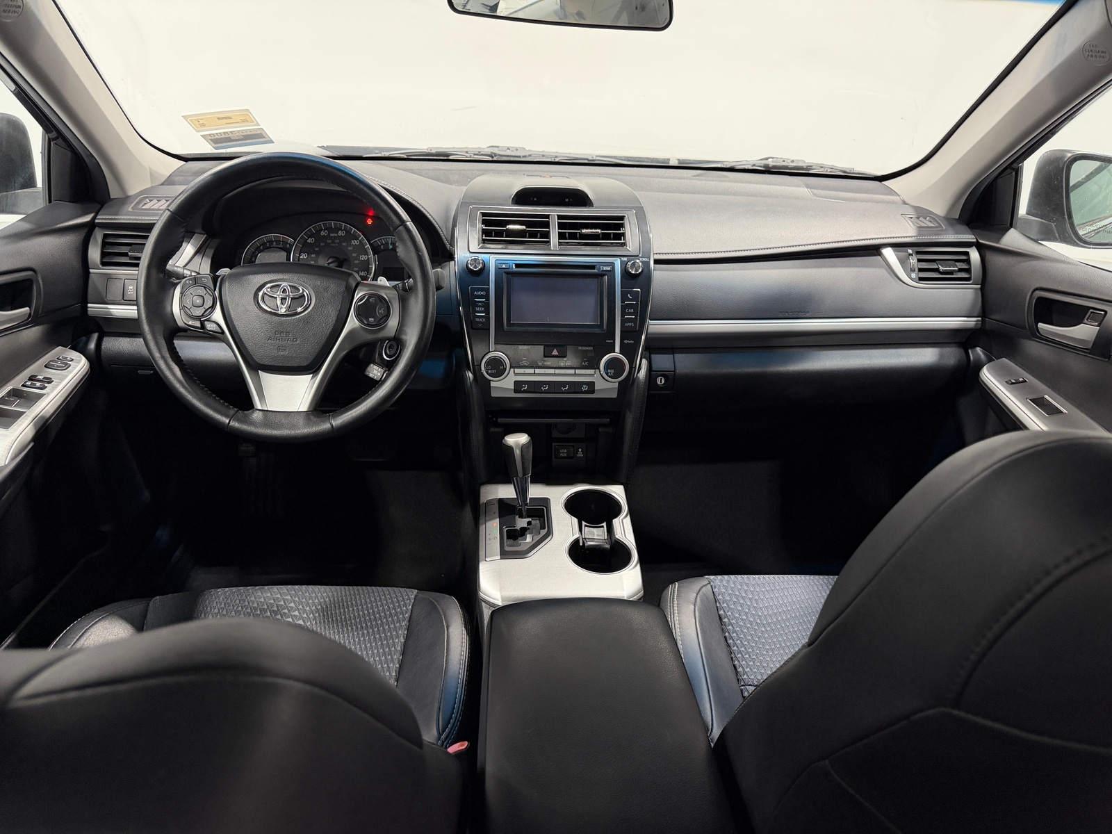 Thumbnail: 2013 Toyota Camry - 3