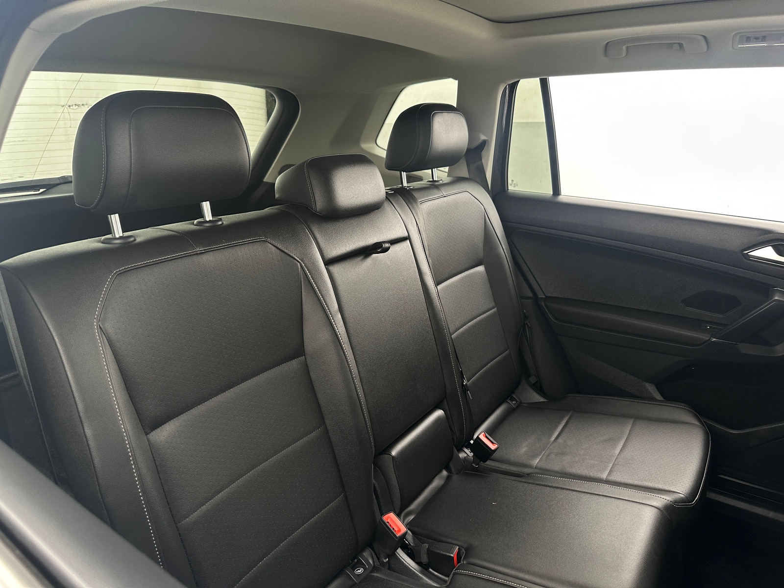 Thumbnail: 2018 Volkswagen Tiguan - 5