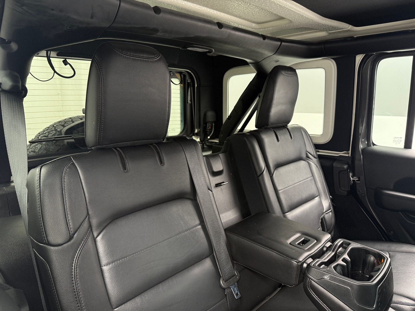 Thumbnail: 2020 Jeep Wrangler - 5