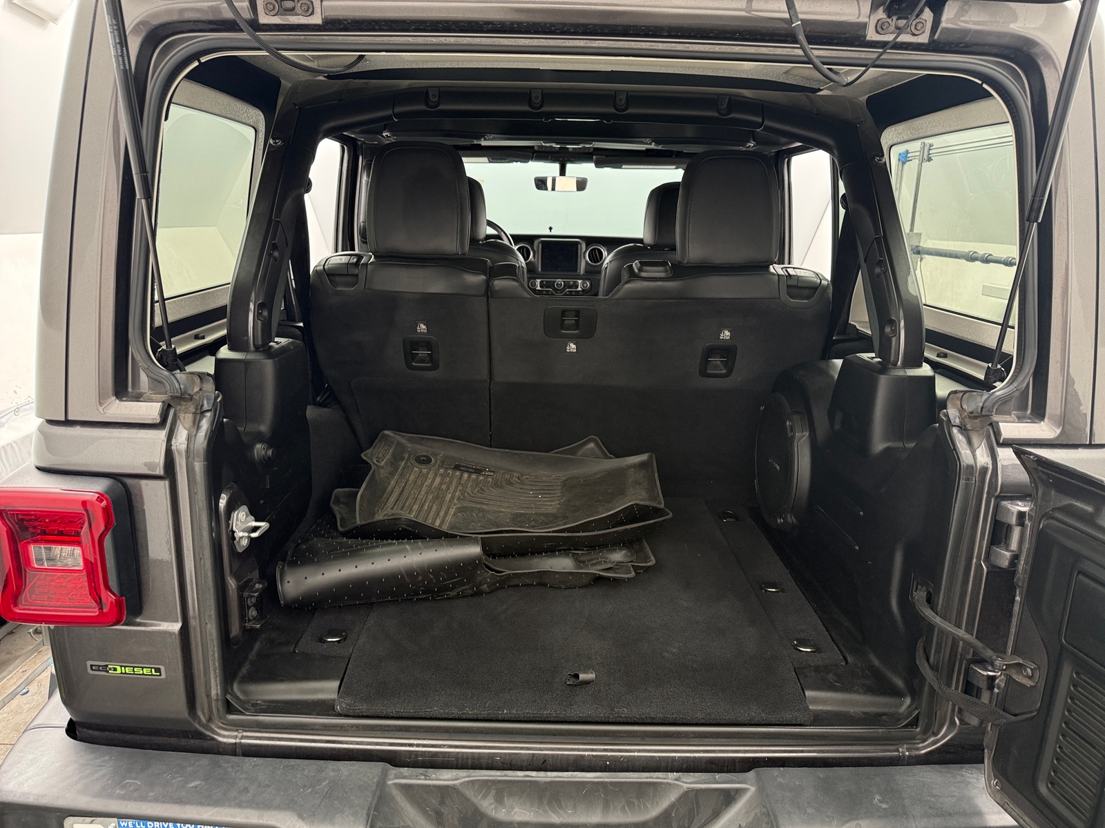 Thumbnail: 2020 Jeep Wrangler - 6