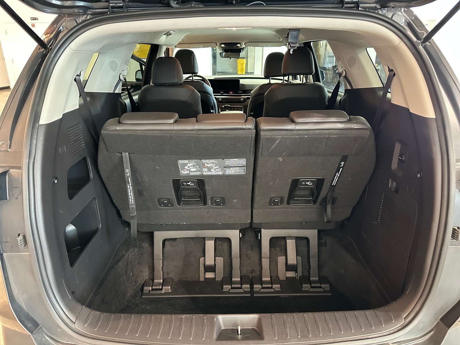 Thumbnail: 2026 Kia Carnival - 4