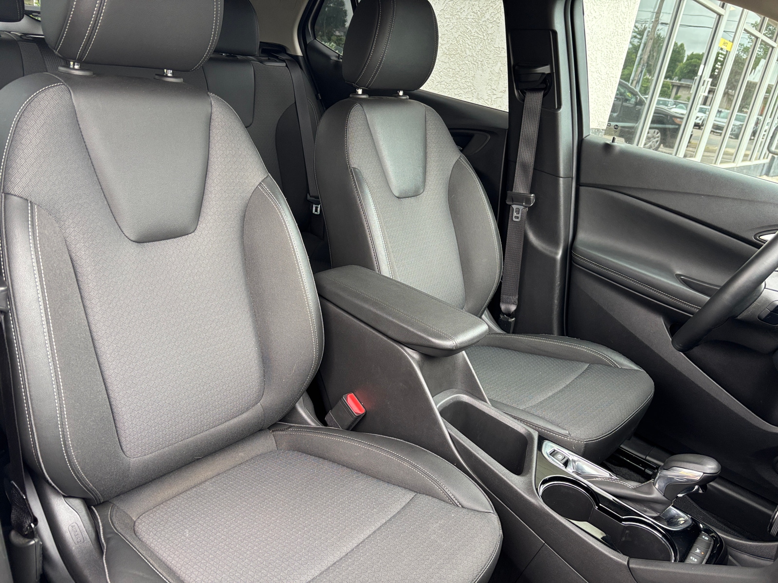 Thumbnail: 2025 Buick Encore GX - 2