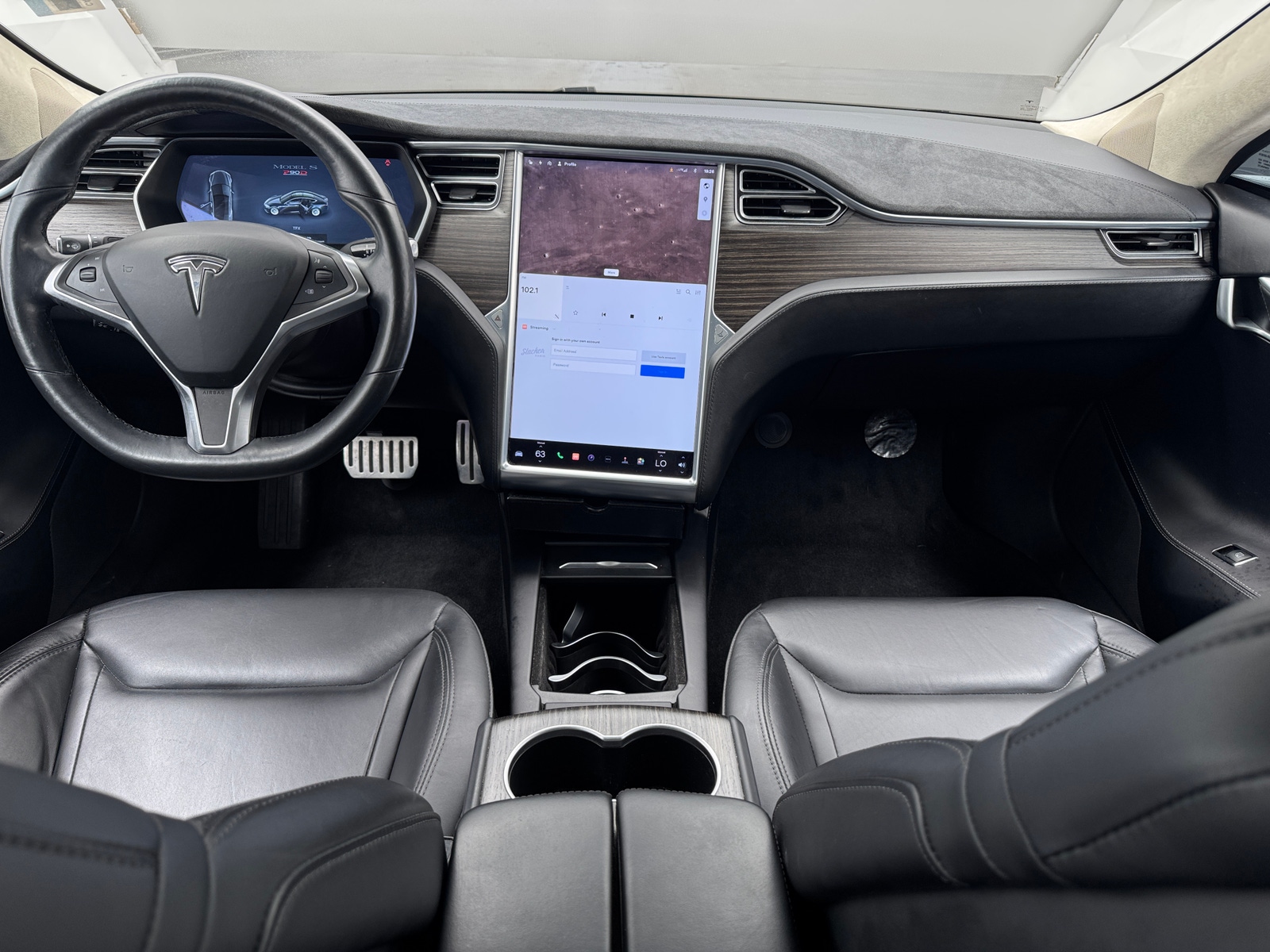 Thumbnail: 2016 Tesla Model S - 2