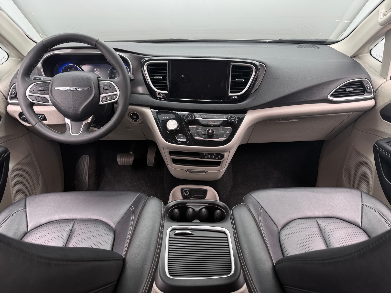 Thumbnail: 2024 Chrysler Pacifica - 2