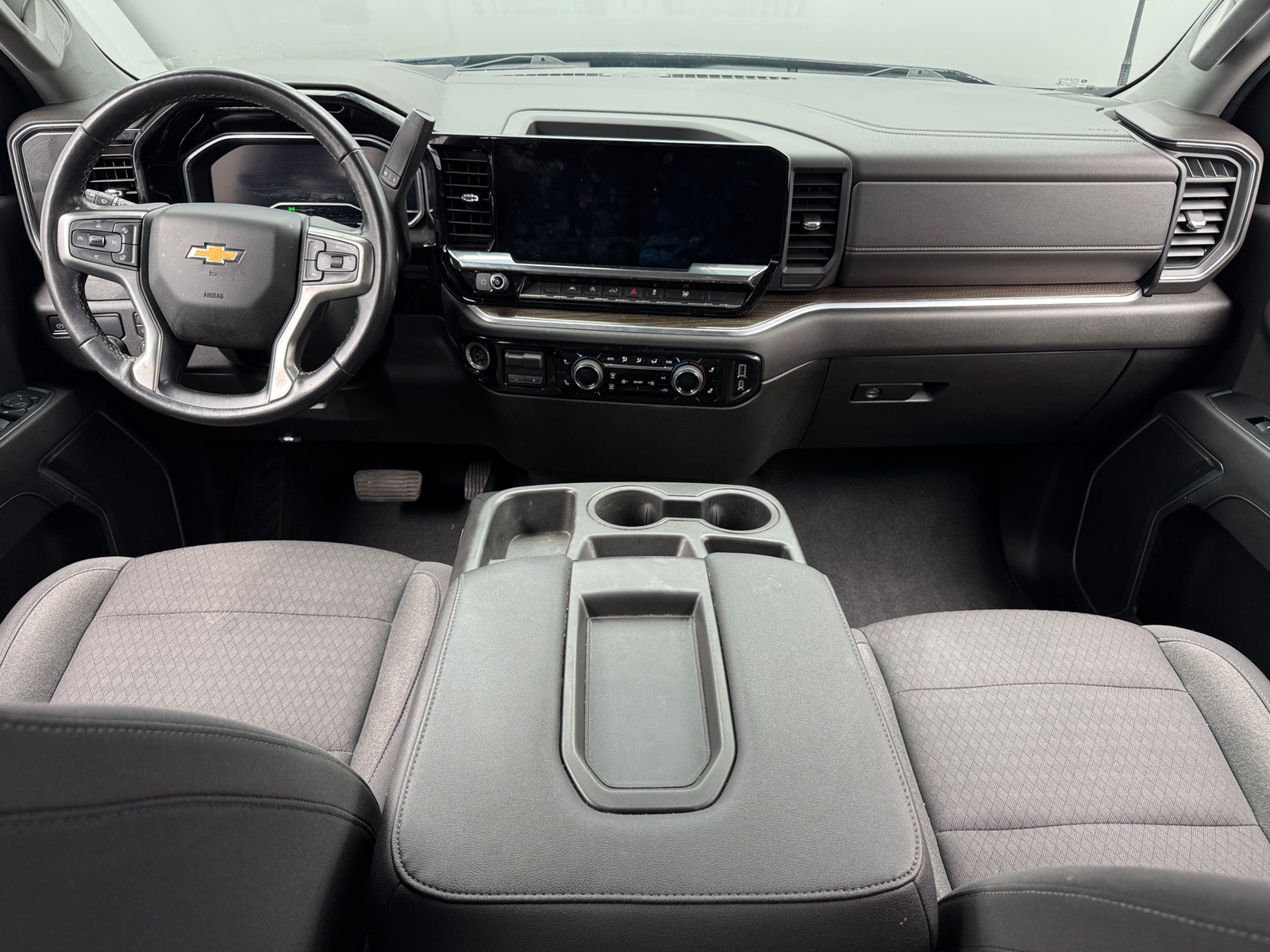 Thumbnail: 2022 Chevrolet Silverado 1500 - 3