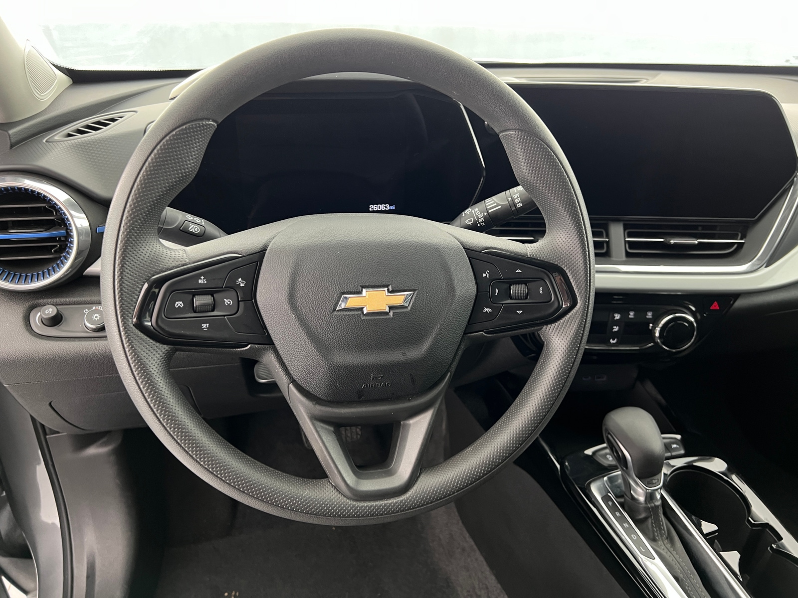 Thumbnail: 2025 Chevrolet Trax - 5